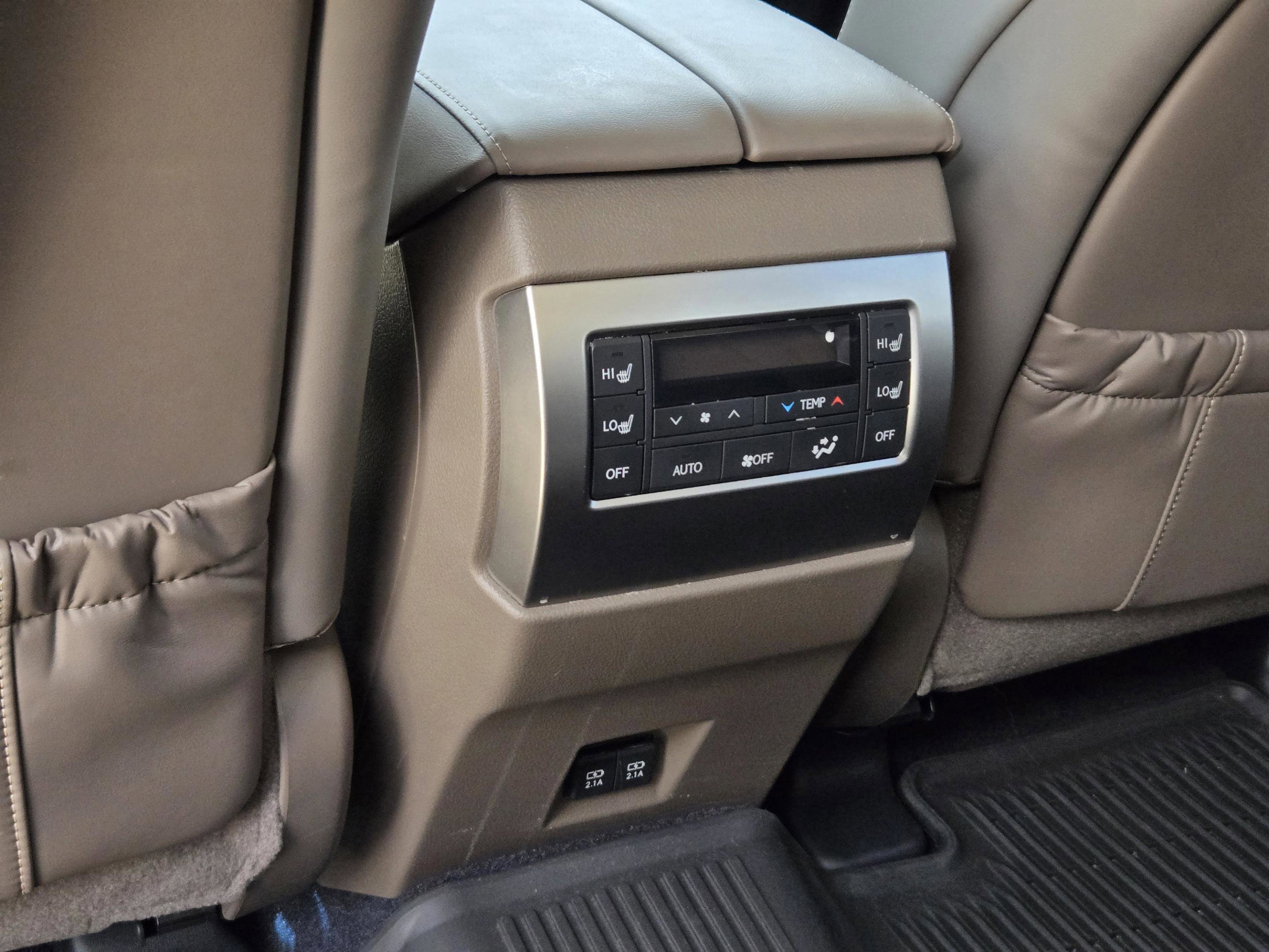 Used 2023 Lexus GX 460 Premium w/ Premium Package AWD/4WD image 29