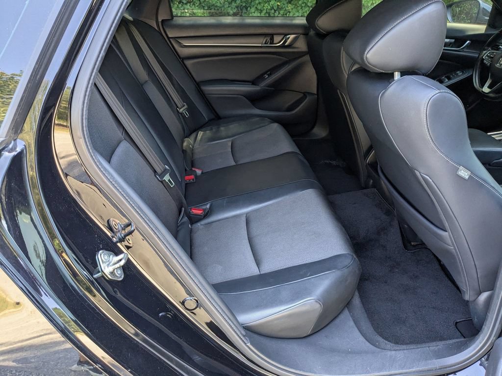 Used 2018 Honda Accord Sport image 28