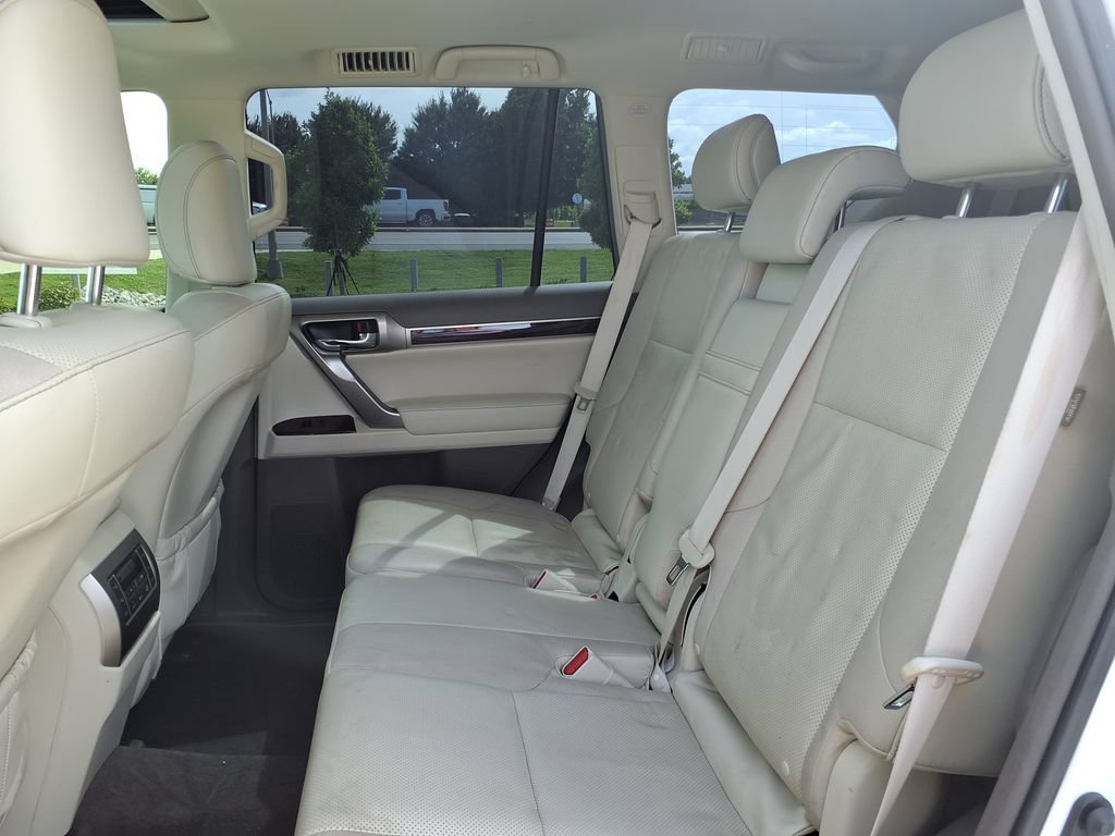 Used 2018 Lexus GX 460 Premium w/ Premium Package AWD/4WD image 15