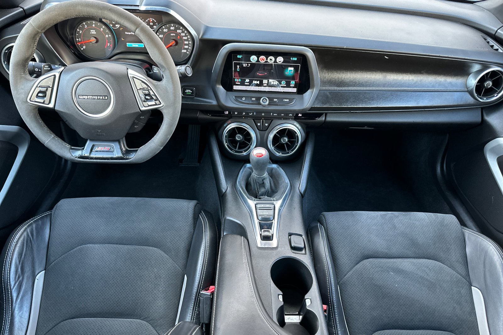 Used 2018 Chevrolet Camaro SS image 15