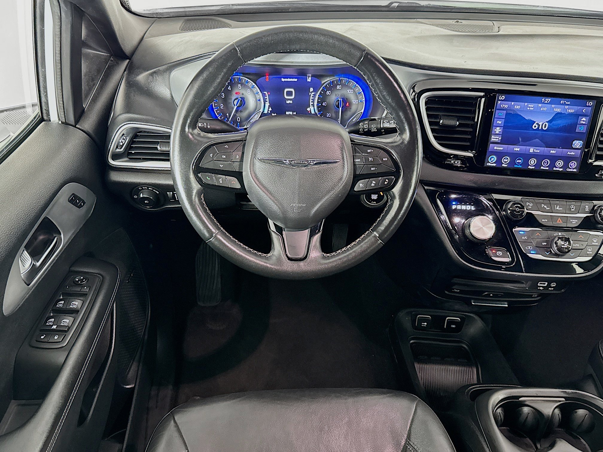 Used 2020 Chrysler Pacifica Touring-L Plus FWD image 15