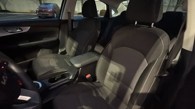 Used 2024 Kia Forte LXS image 28
