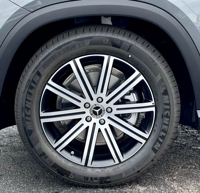 Certified 2026 Mercedes-Benz GLE 350 4MATIC image 8