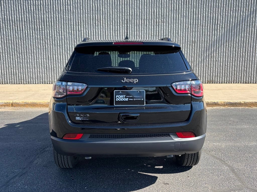New 2026 Jeep Compass Latitude AWD/4WD image 4