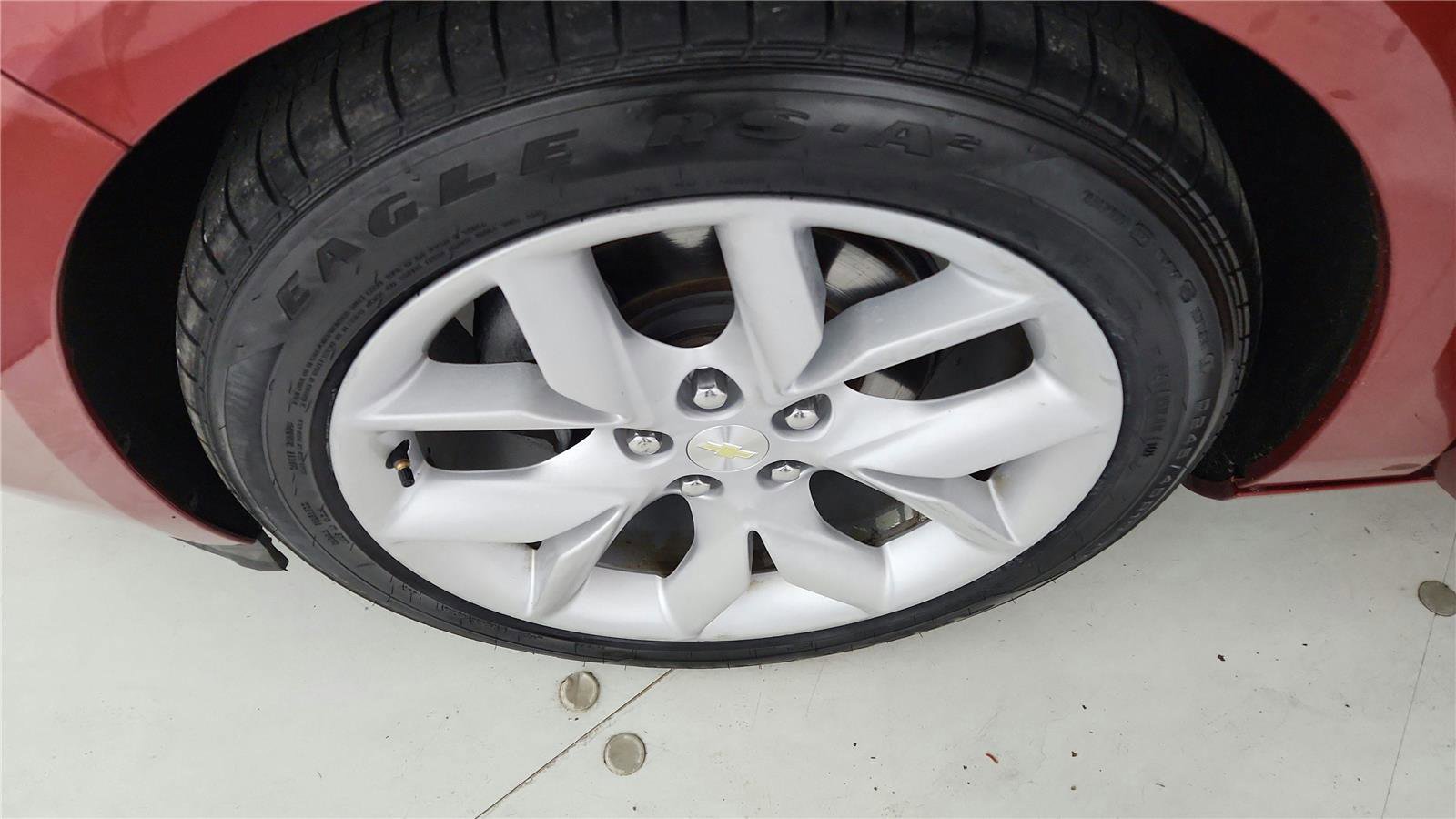 Used 2015 Chevrolet Impala LT image 1