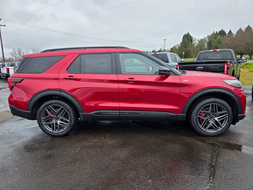 New 2026 Ford Explorer ST-Line w/ ST-Line Street Pack image 15