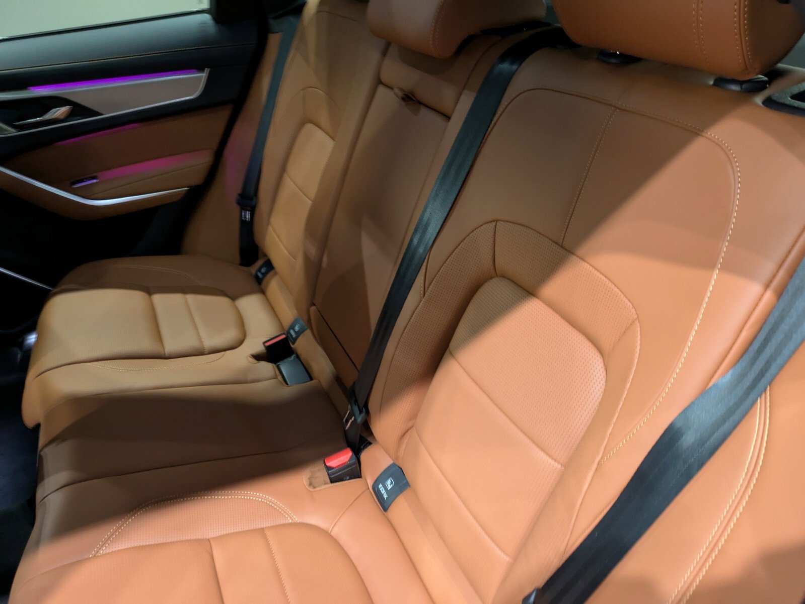 New 2026 Jaguar F-PACE R-Dynamic S image 13