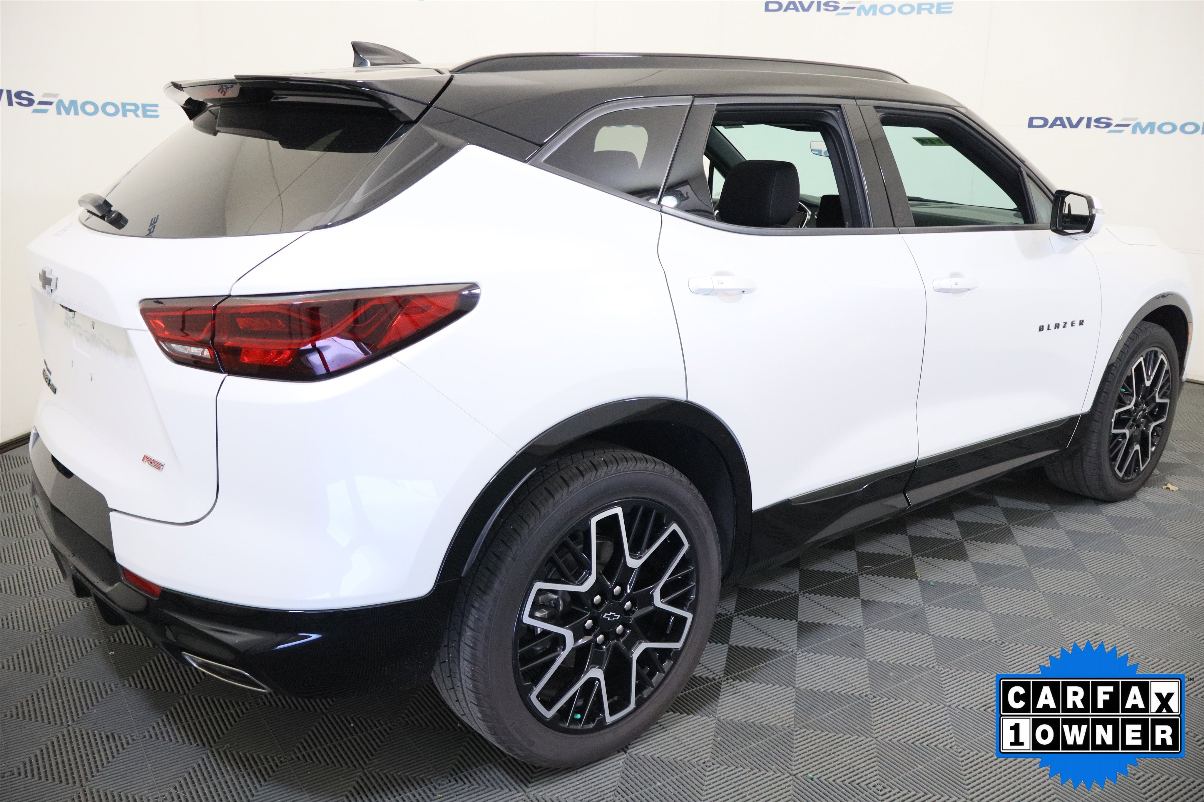 Used 2023 Chevrolet Blazer RS w/ Driver Confidence II Package AWD/4WD image 5