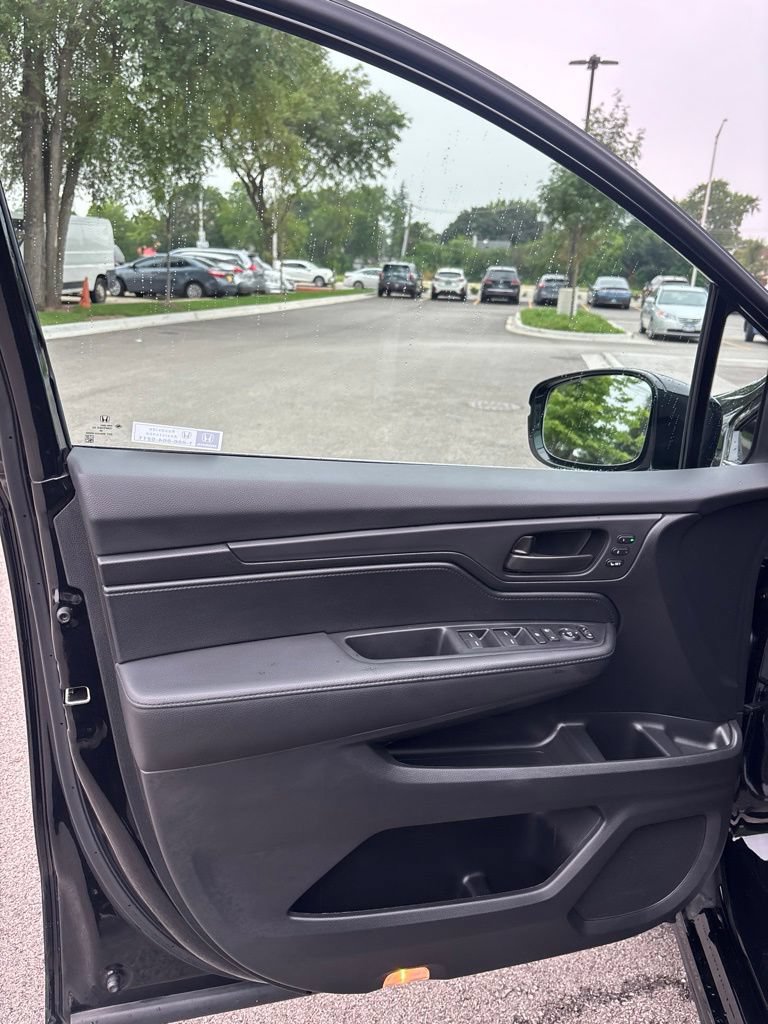 Certified 2025 Honda Odyssey Sport-L image 27