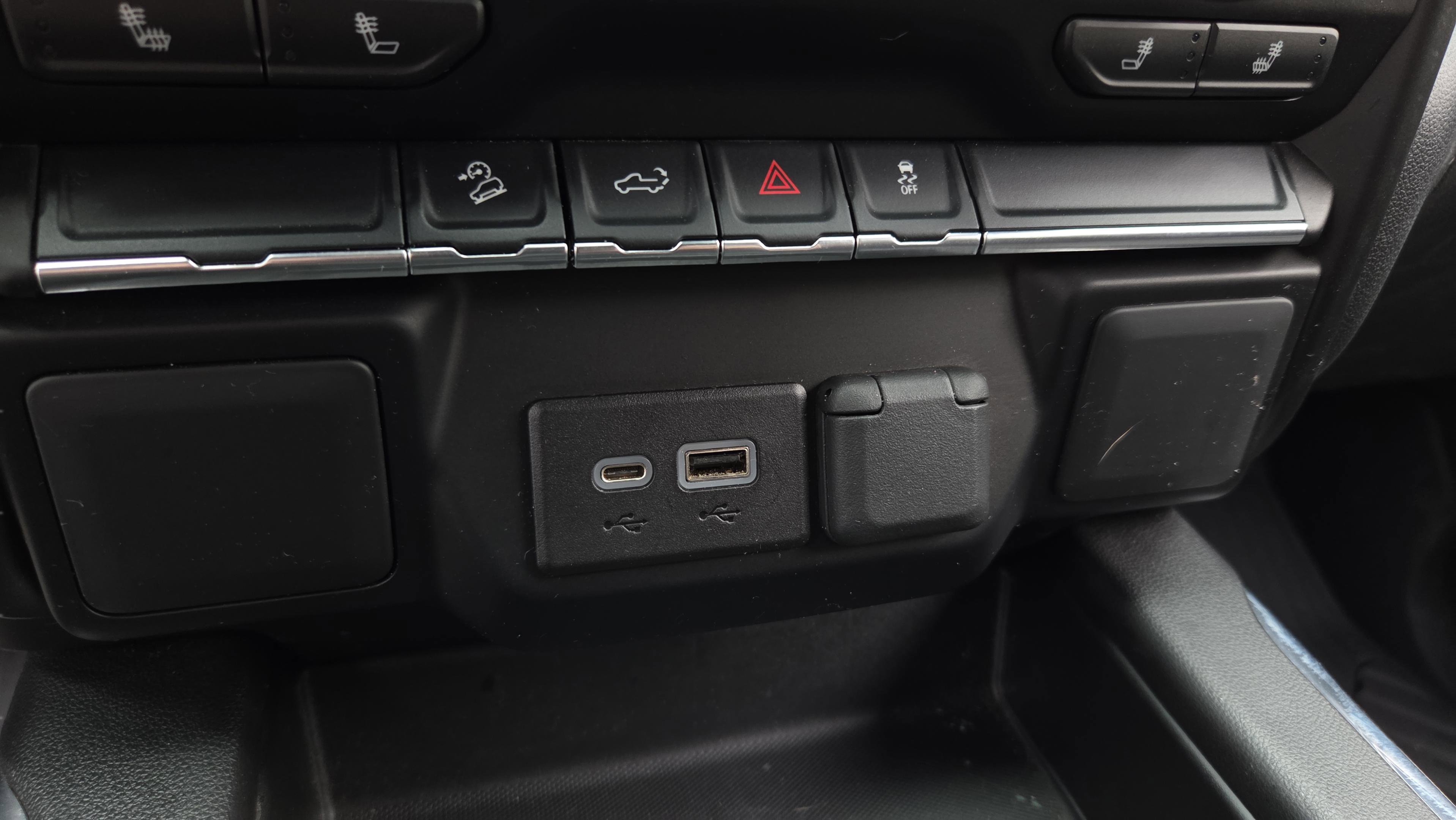 Used 2021 Chevrolet Silverado 1500 LT Trail Boss AWD/4WD image 27