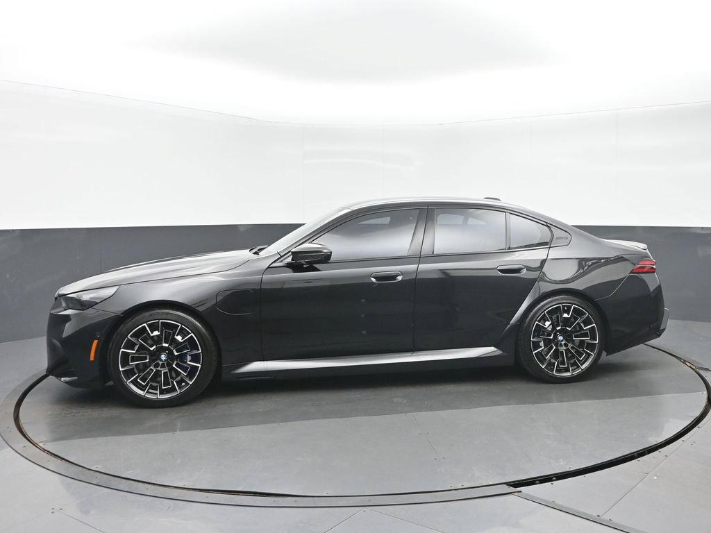 Used 2025 BMW M5 w/ Carbon Package AWD/4WD image 6