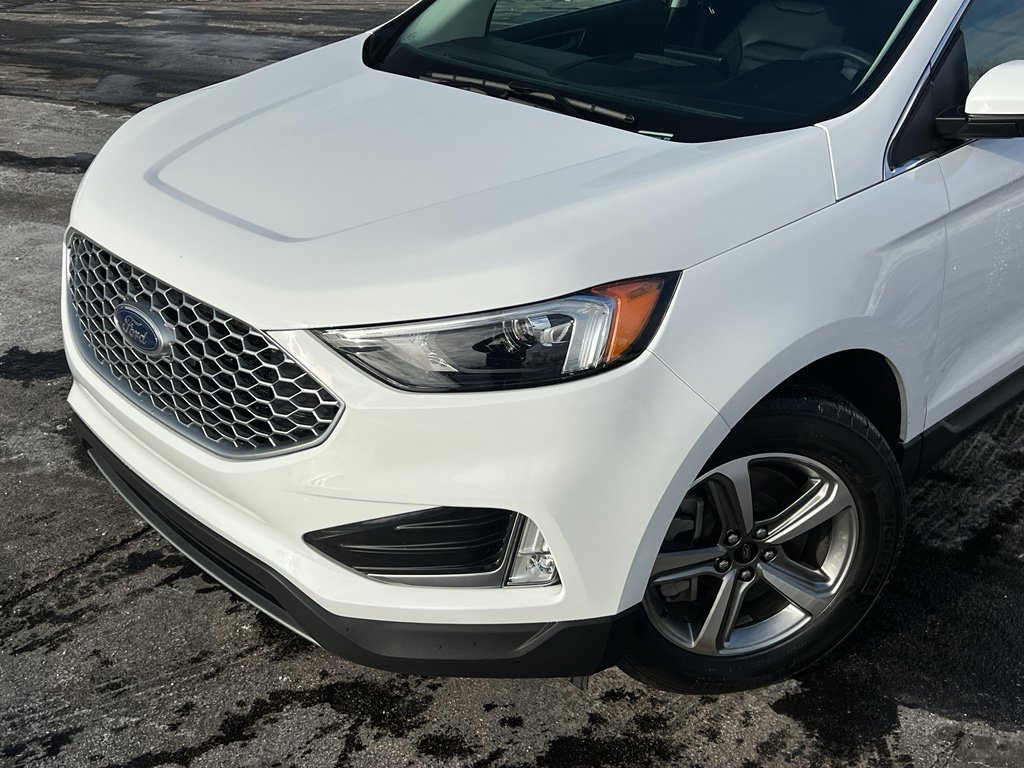 Used 2024 Ford Edge SEL w/ Convenience Package image 8