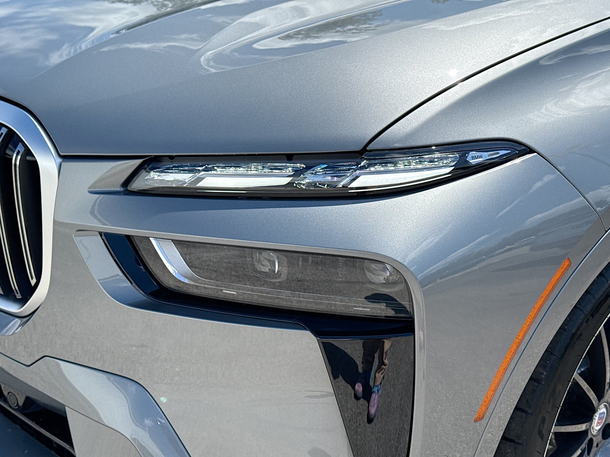 New 2026 BMW ALPINA XB7 AWD/4WD image 9