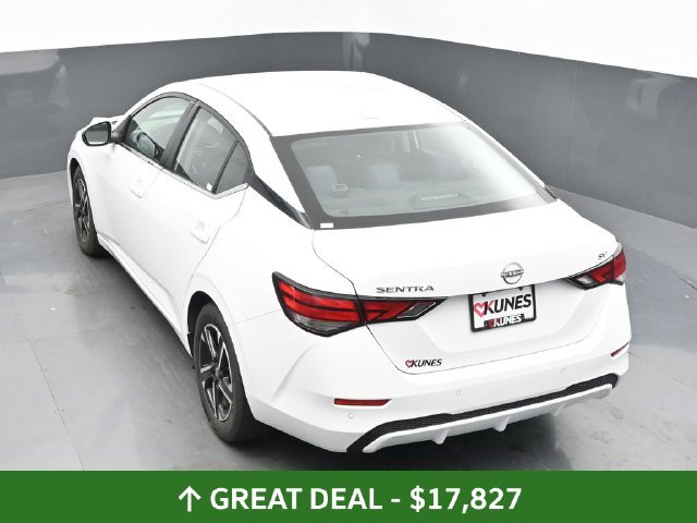 Used 2024 Nissan Sentra SV FWD image 42