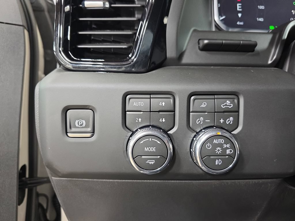 New 2026 GMC Sierra 1500 AT4 w/ AT4 Premium Package AWD/4WD image 27