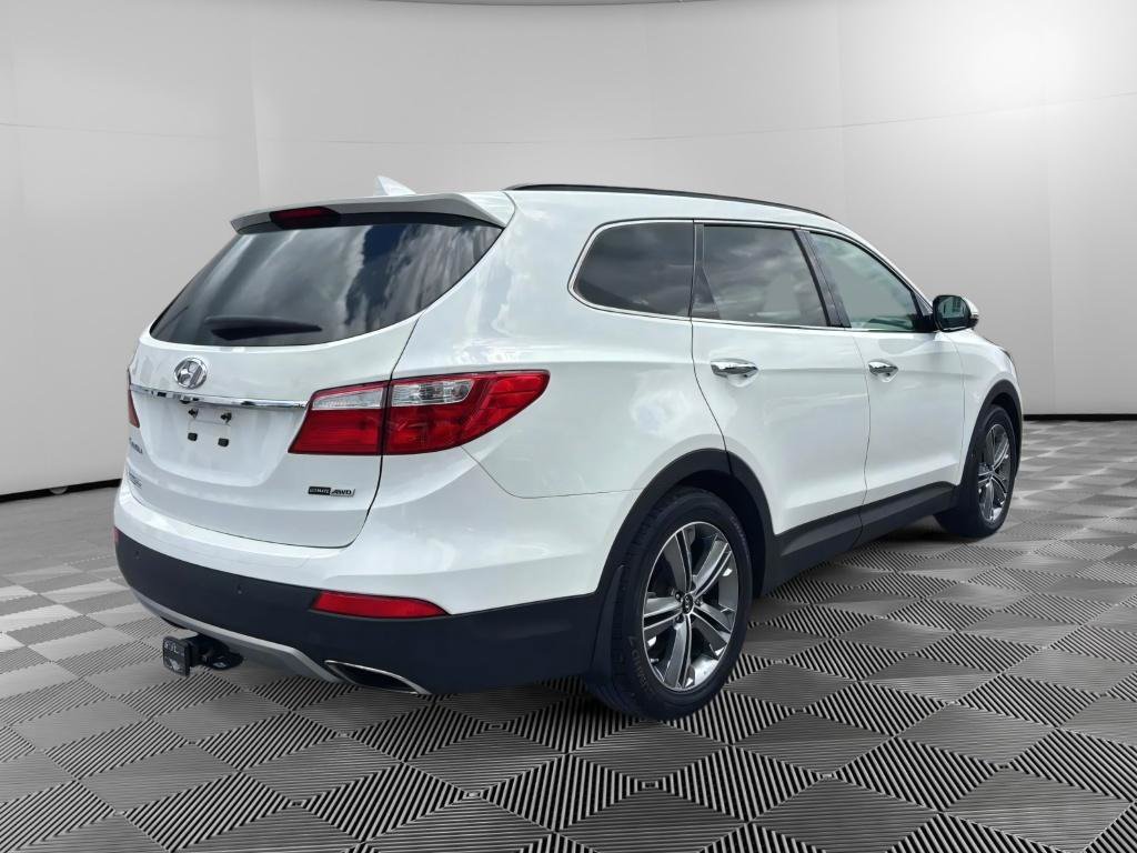 Used 2015 Hyundai Santa Fe GLS w/ Option Group 03 AWD/4WD image 4