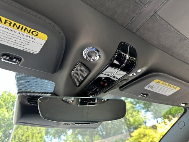 Used 2024 Aston Martin DB12 image 29