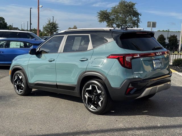 Certified 2025 Kia Seltos S FWD image 3