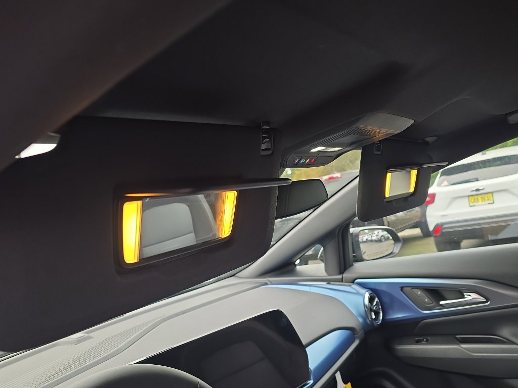 New 2026 Chevrolet Equinox EV LT image 14