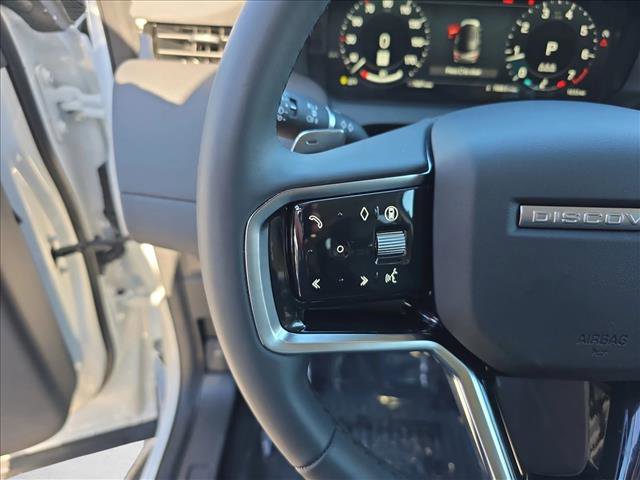 Used 2025 Land Rover Discovery Sport S image 17