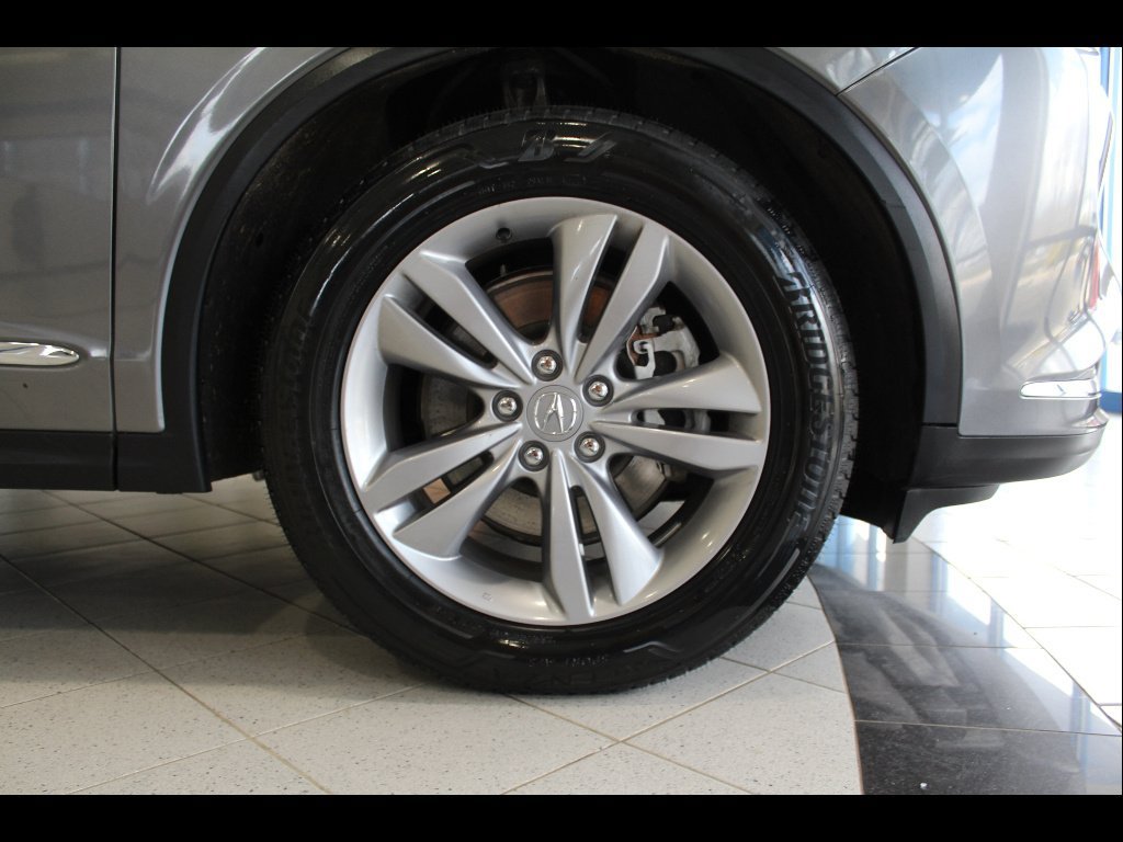 Used 2023 Acura MDX SH-AWD image 11