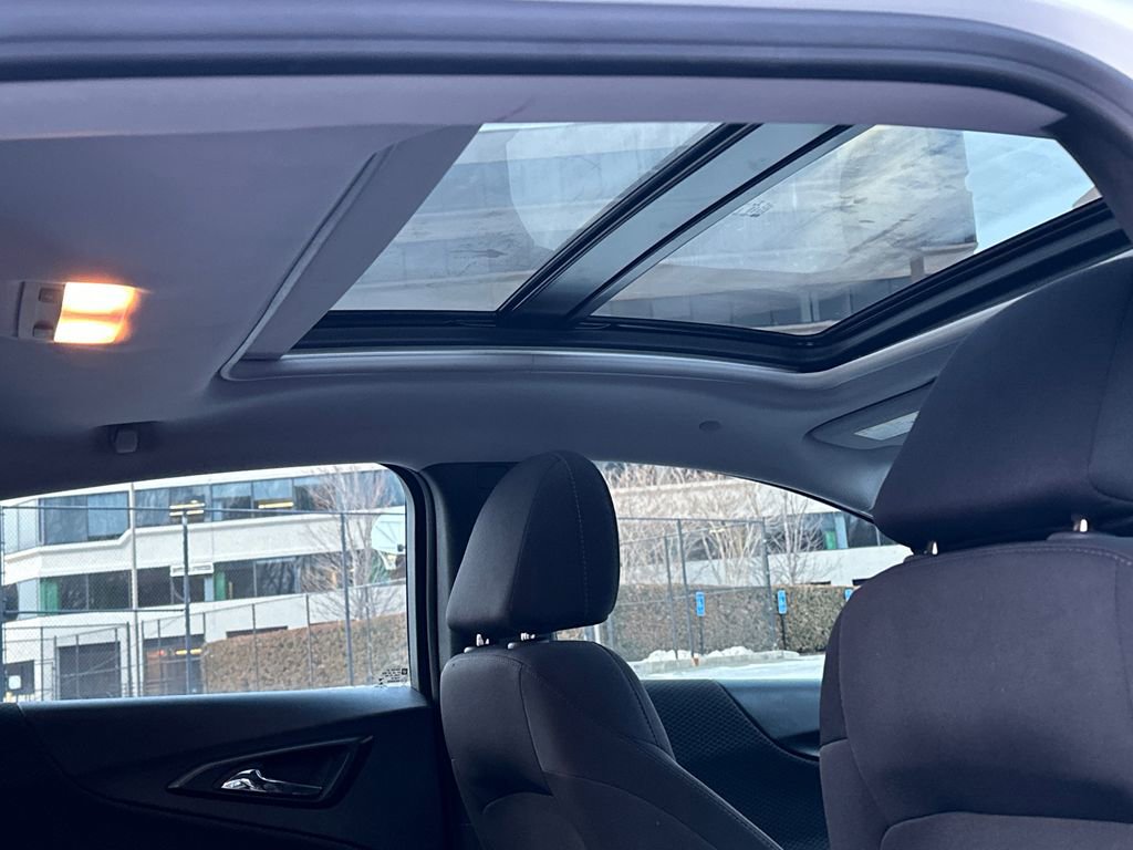 Used 2024 Chevrolet Malibu LT image 13