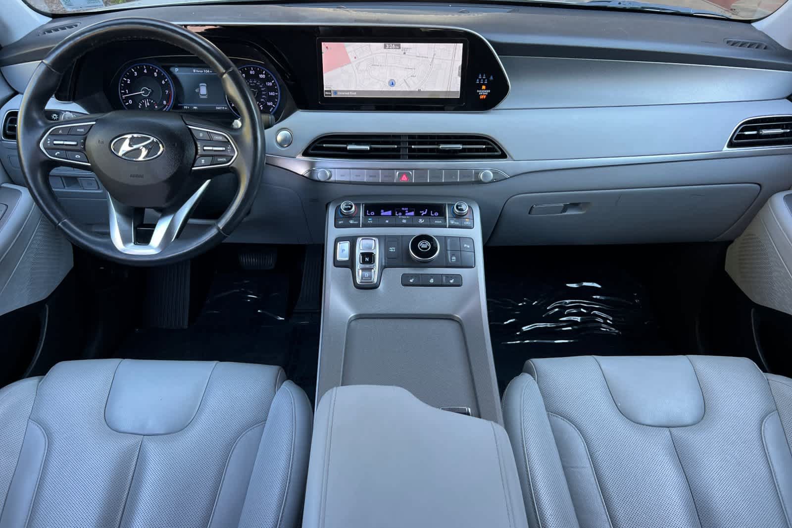 Used 2022 Hyundai Palisade SEL w/ Premium Package FWD image 3