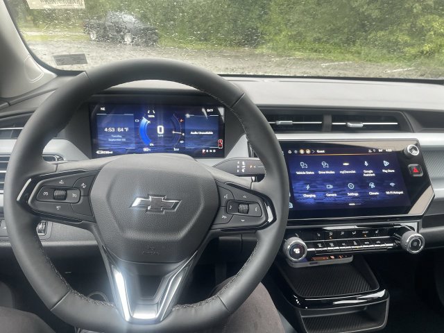 New 2027 Chevrolet Bolt LT w/ Comfort Package FWD image 14