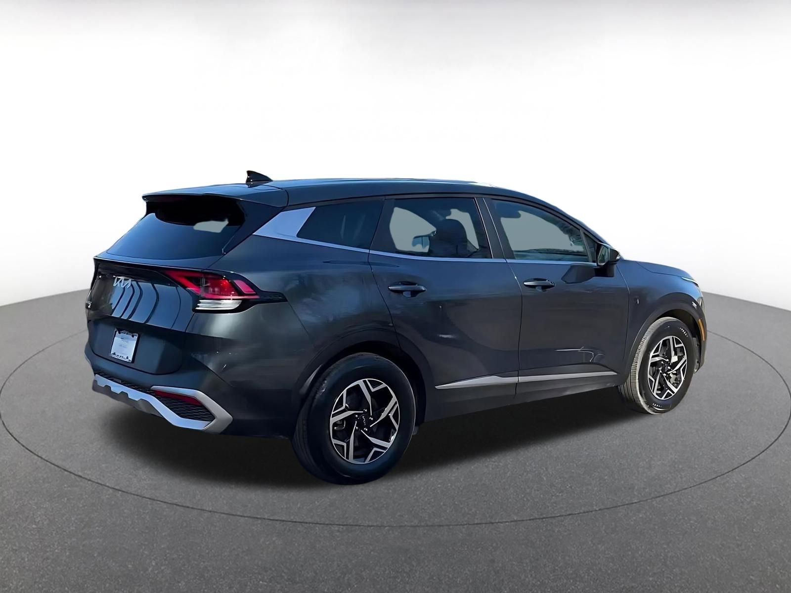 Used 2025 Kia Sportage LX image 14