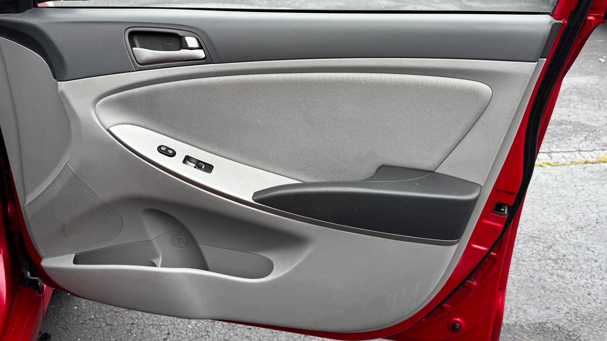 Used 2015 Hyundai Accent GLS image 10