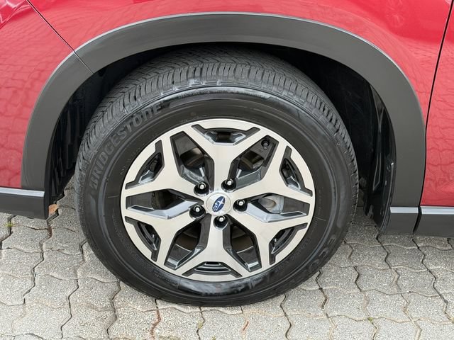 Certified 2023 Subaru Forester Premium AWD/4WD image 12