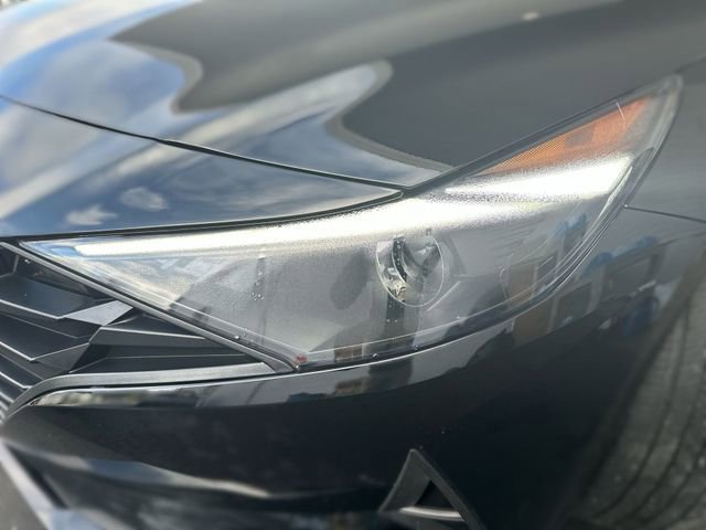 Used 2023 Hyundai Elantra SEL w/ Cargo Package FWD image 9