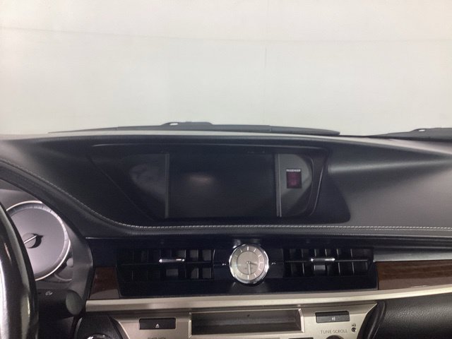 Used 2017 Lexus ES 350 w/ Luxury Package FWD image 18