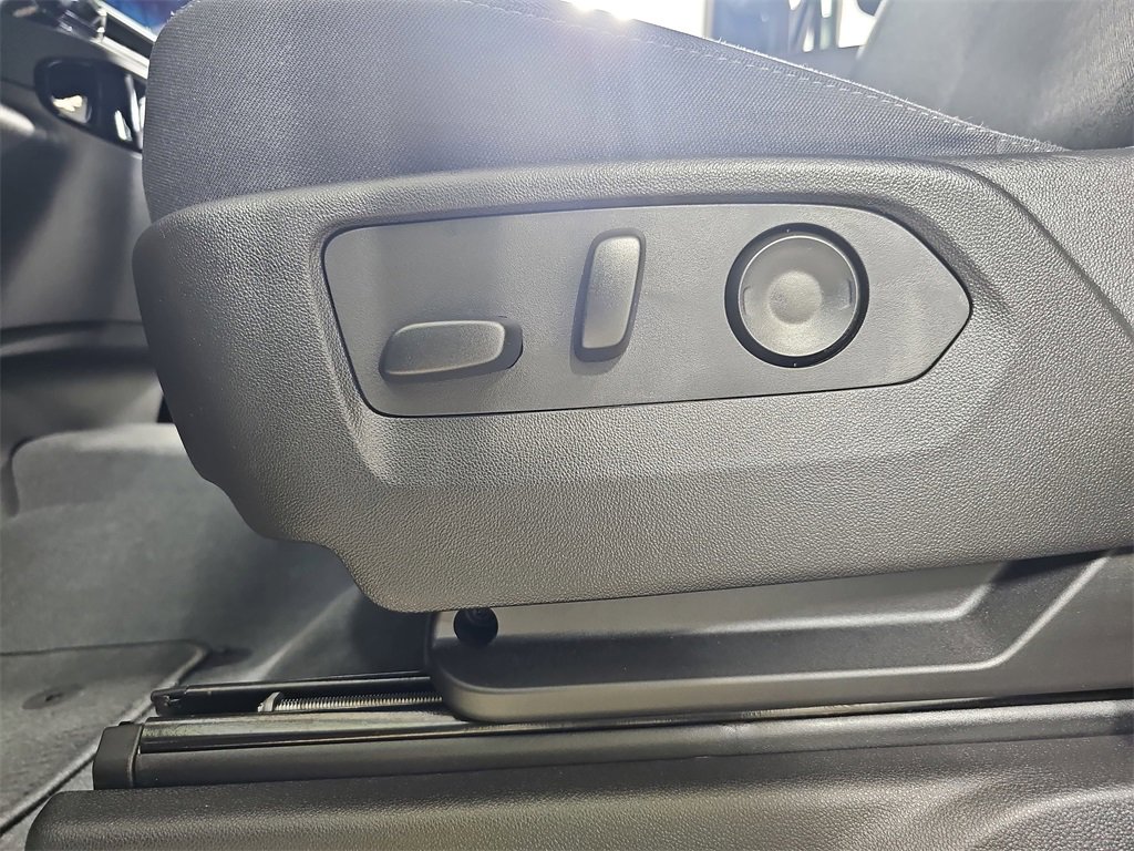 Certified 2024 Chevrolet Silverado 1500 LT image 36