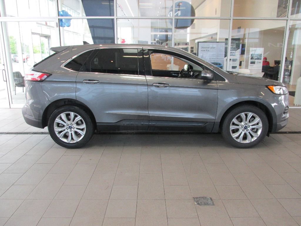 Used 2022 Ford Edge Titanium image 8