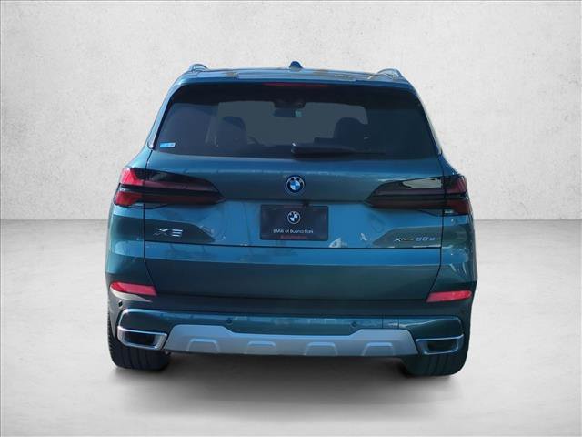 New 2026 BMW X5 xDrive50e w/ Premium Package AWD/4WD image 8