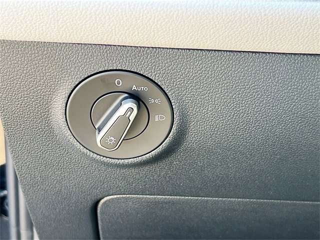 New 2025 Volkswagen Taos S image 10