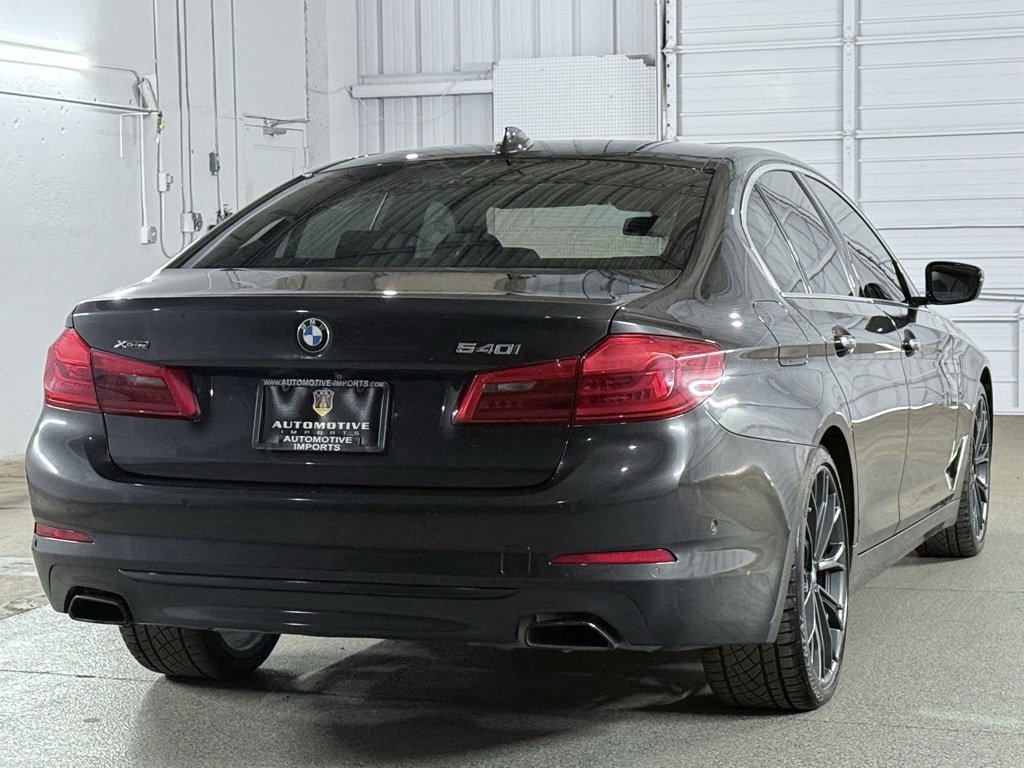Used 2017 BMW 540i xDrive image 9