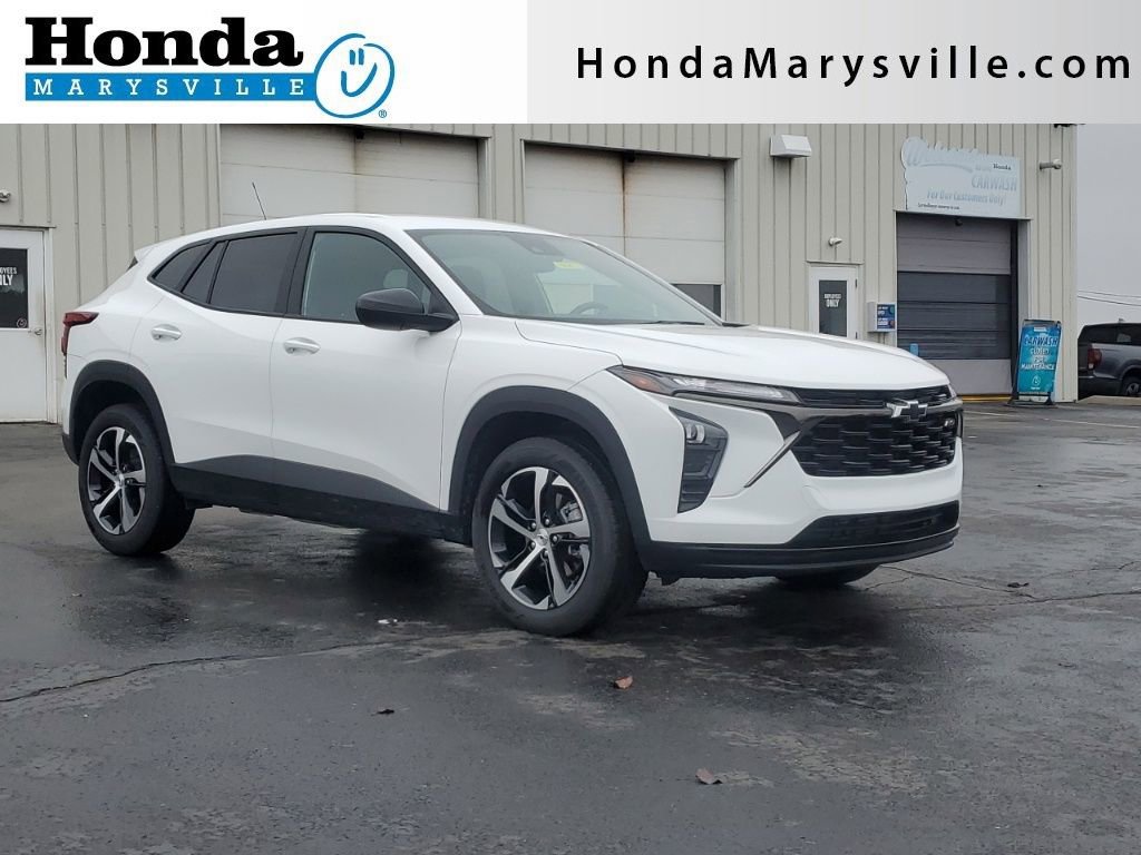 Used 2024 Chevrolet Trax RS