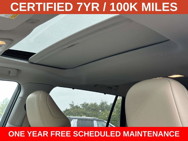 Used 2023 Toyota Highlander XLE AWD/4WD image 16