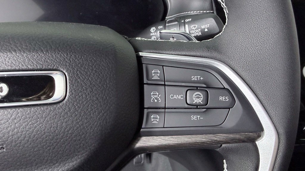 New 2027 Jeep Grand Cherokee Limited AWD/4WD image 18