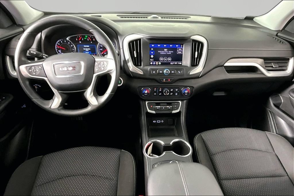 Used 2024 GMC Terrain SLE w/ Driver Convenience Package FWD image 7