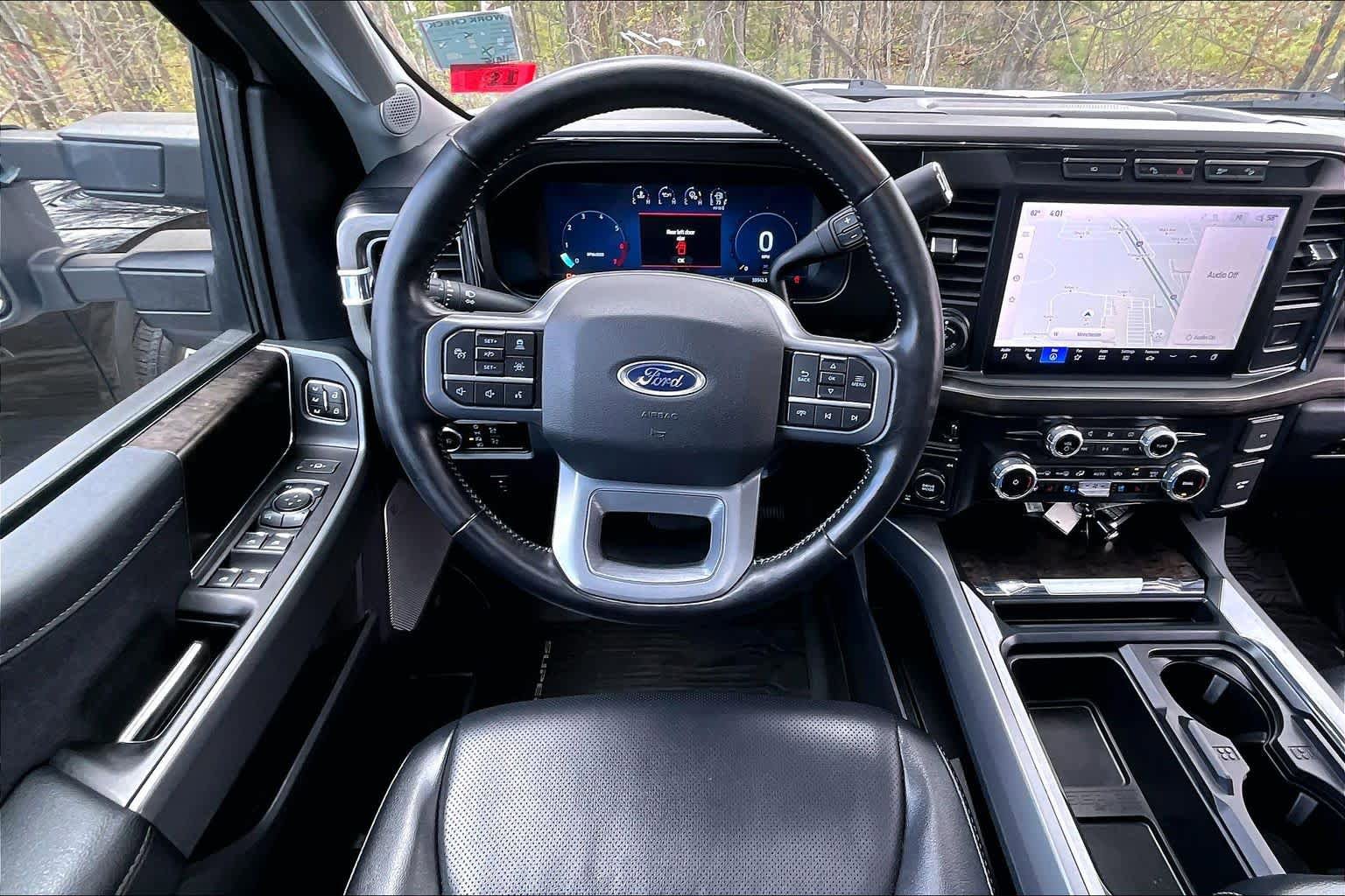 Used 2023 Ford F250 Lariat w/ Lariat Ultimate Package AWD/4WD image 6