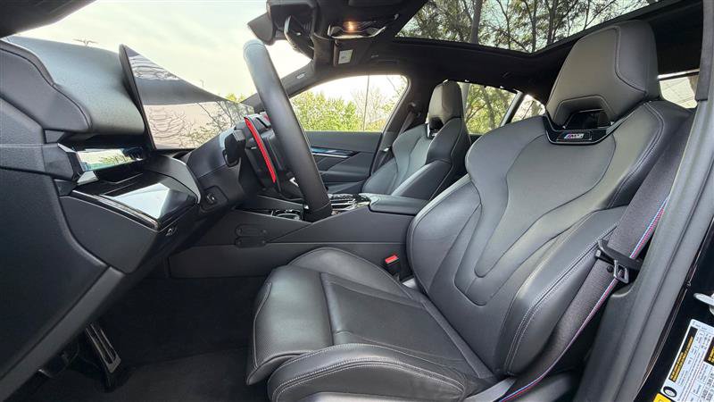 Used 2026 BMW M5 w/ Executive Package AWD/4WD image 36