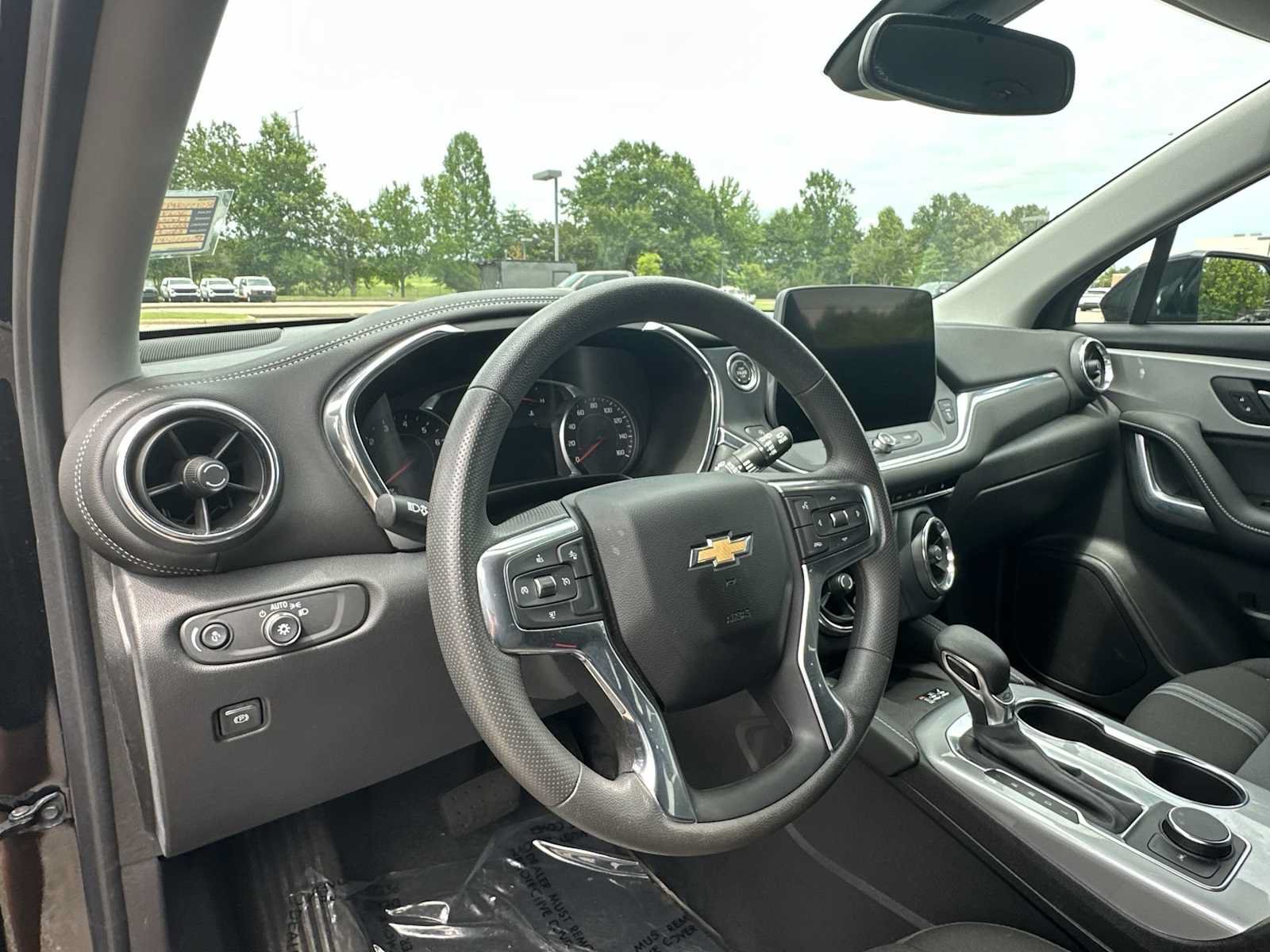 Certified 2024 Chevrolet Blazer LT w/ Convenience Package FWD image 16