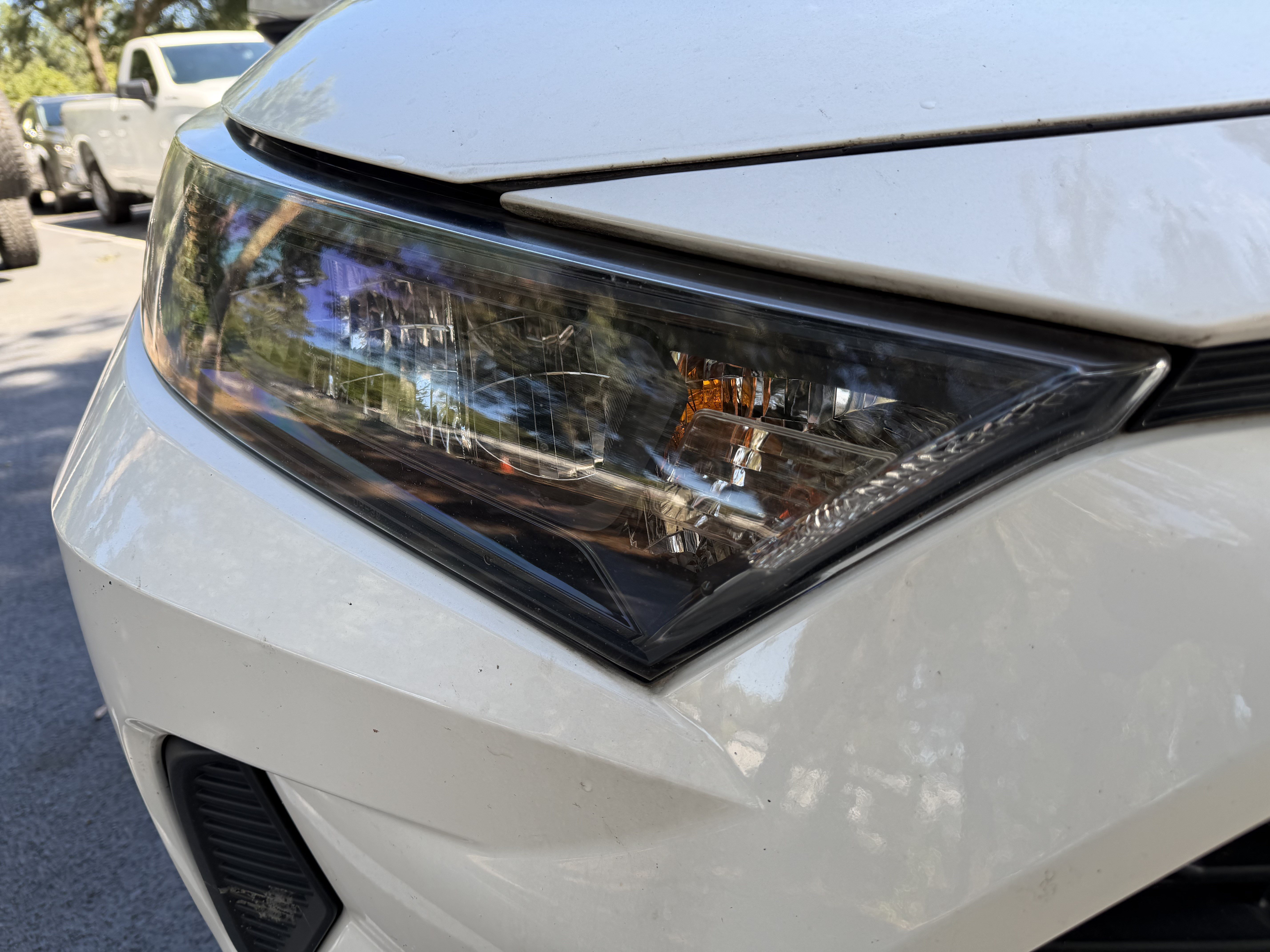 Used 2019 Toyota RAV4 LE AWD/4WD image 12