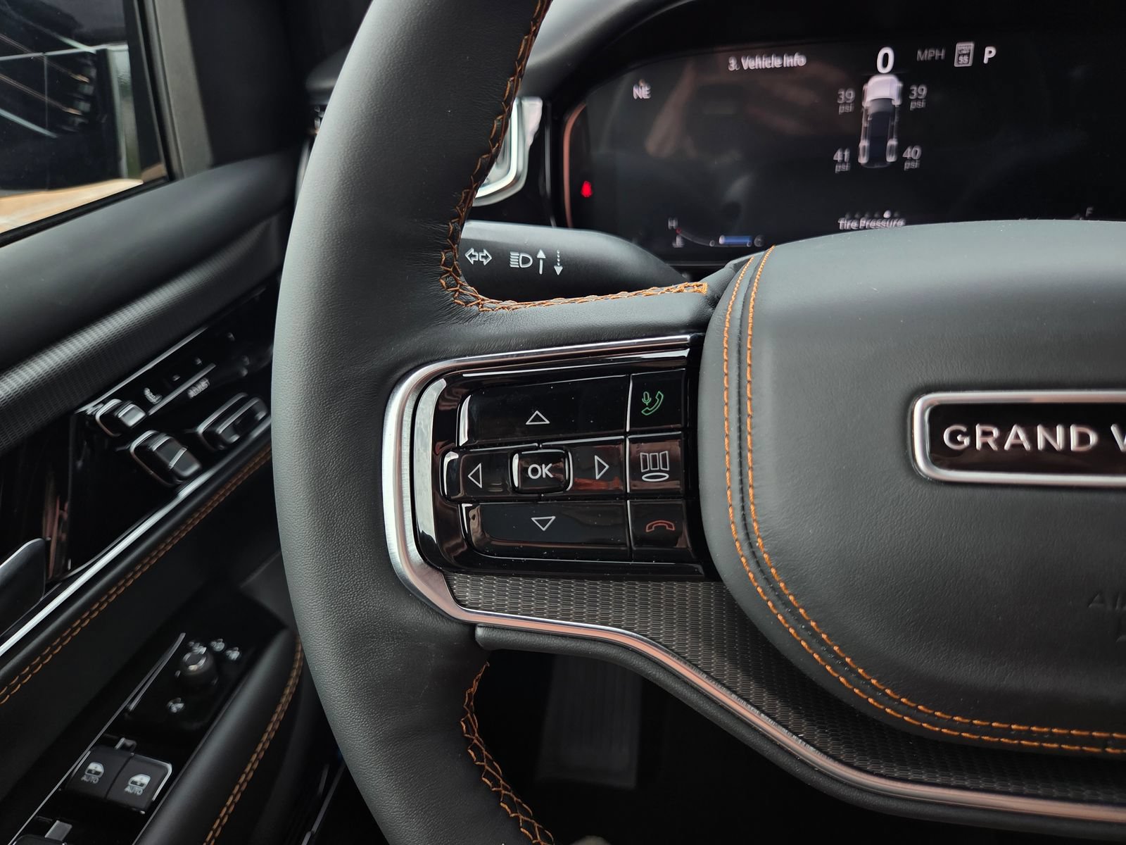 New 2026 Jeep Grand Wagoneer Summit AWD/4WD image 24