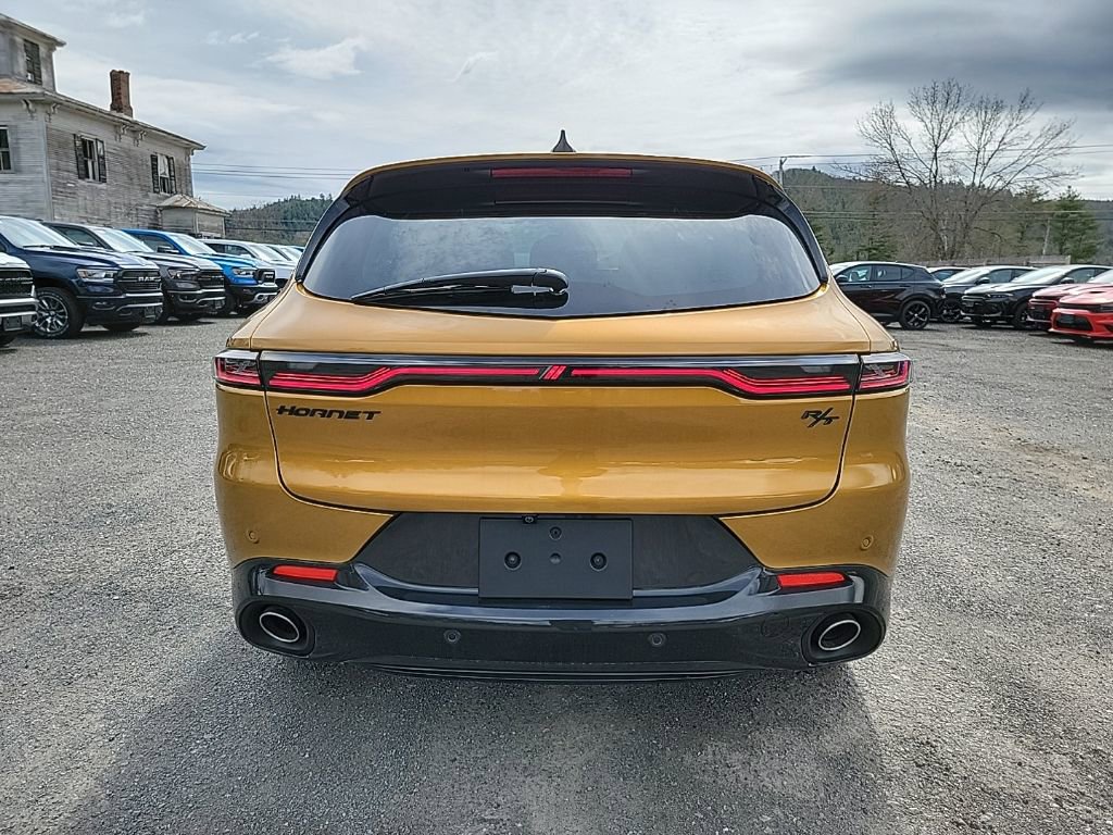 Used 2024 Dodge Hornet R/T Plus w/ R/T Blacktop Package AWD/4WD image 6