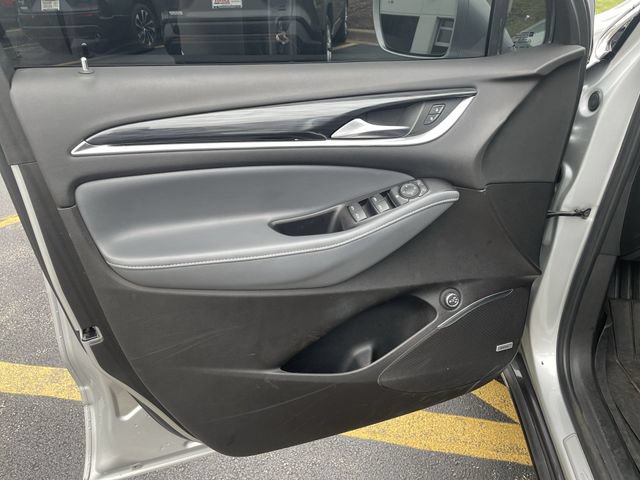 Used 2020 Buick Enclave Essence w/ Sound and Sites Package AWD/4WD image 14