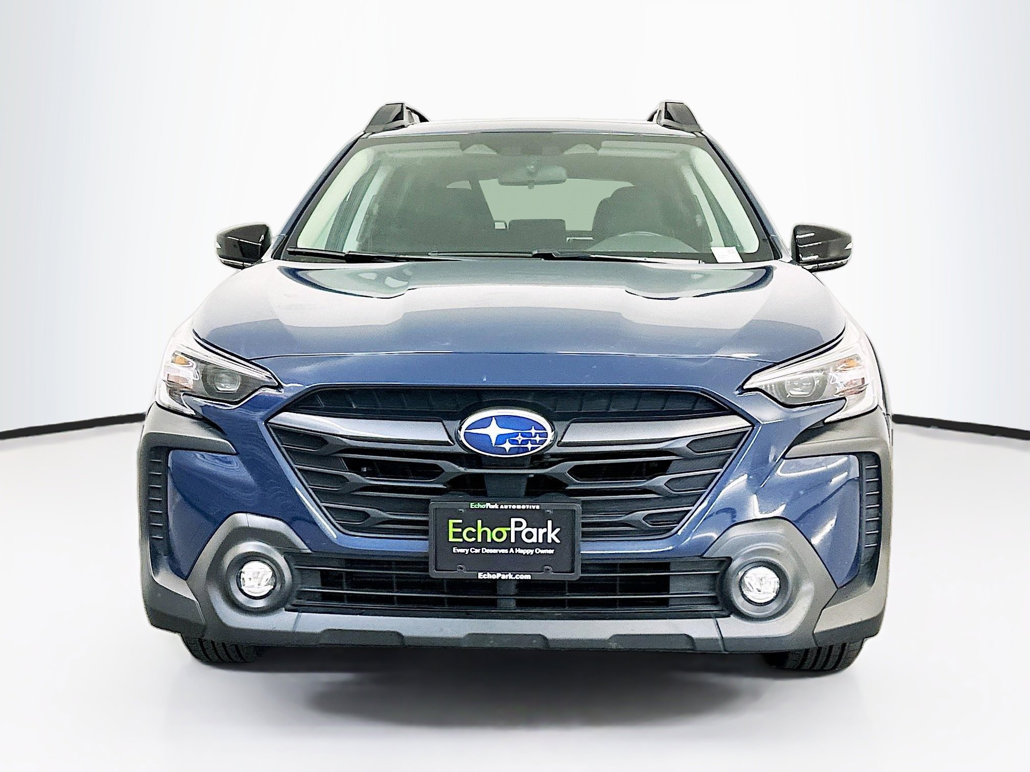 Used 2025 Subaru Outback Premium image 2